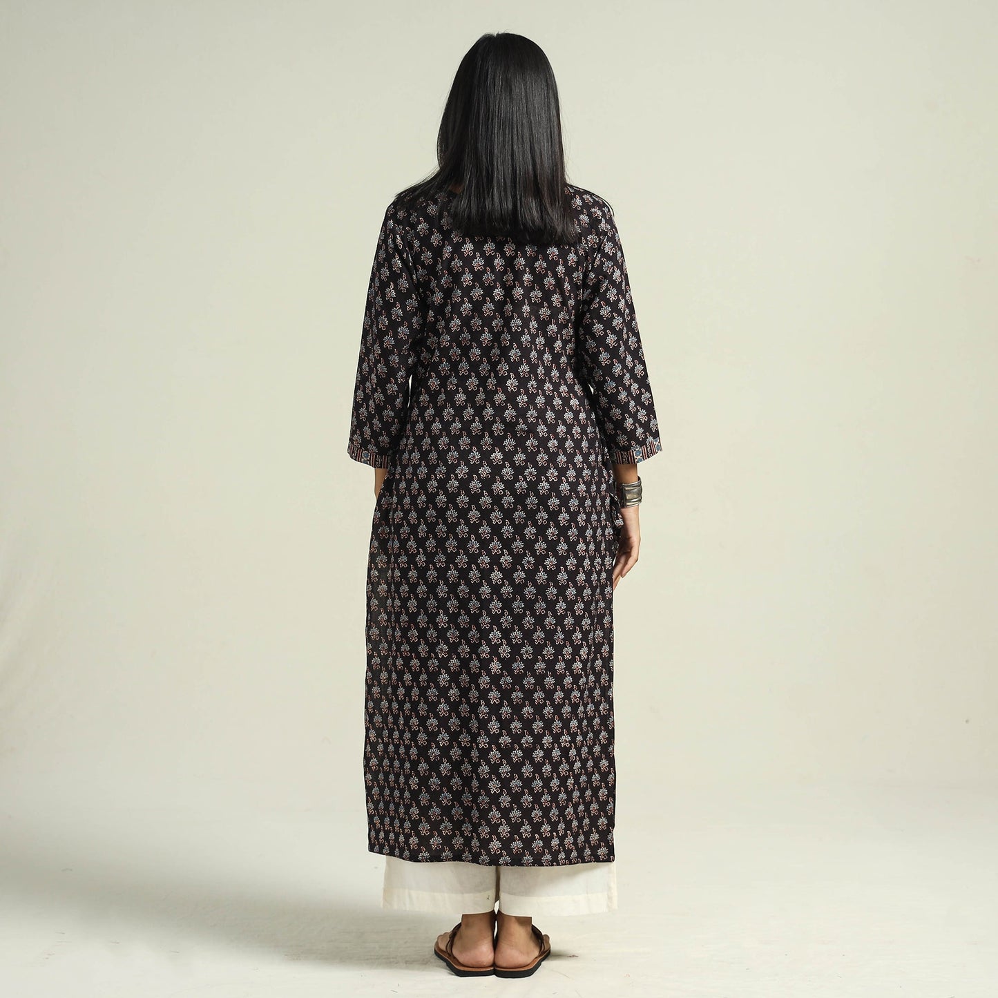 Buy Ajrakh Hand Block Printed Cotton Kurta Online at iTokri.com