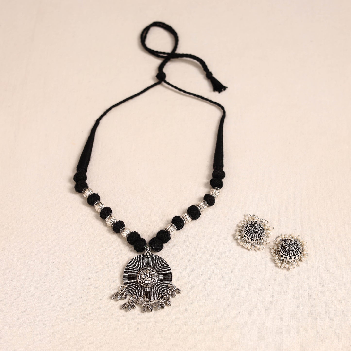 Black German Silver Thread Beads Necklace Set