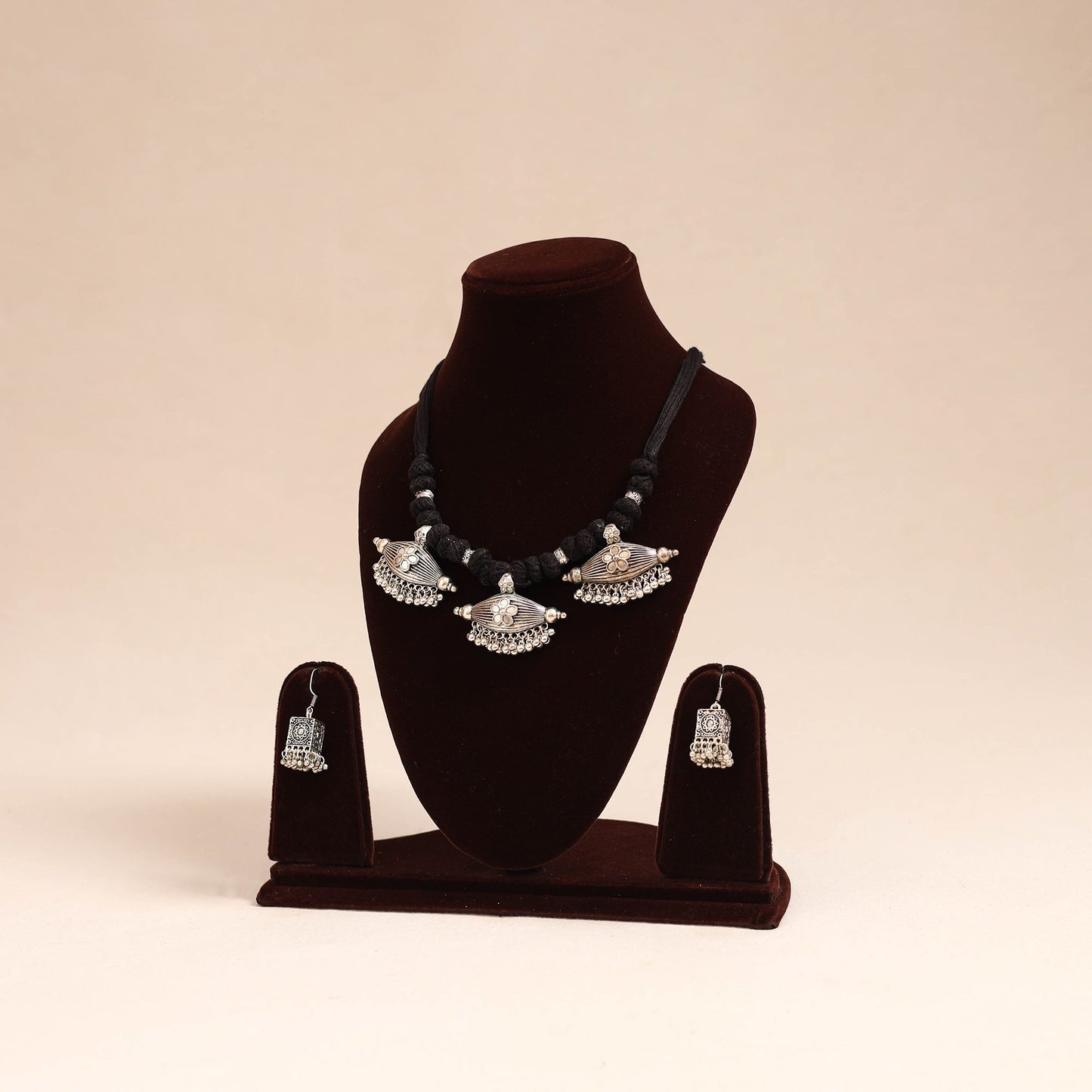 Black - german silver thread beads necklace set 71