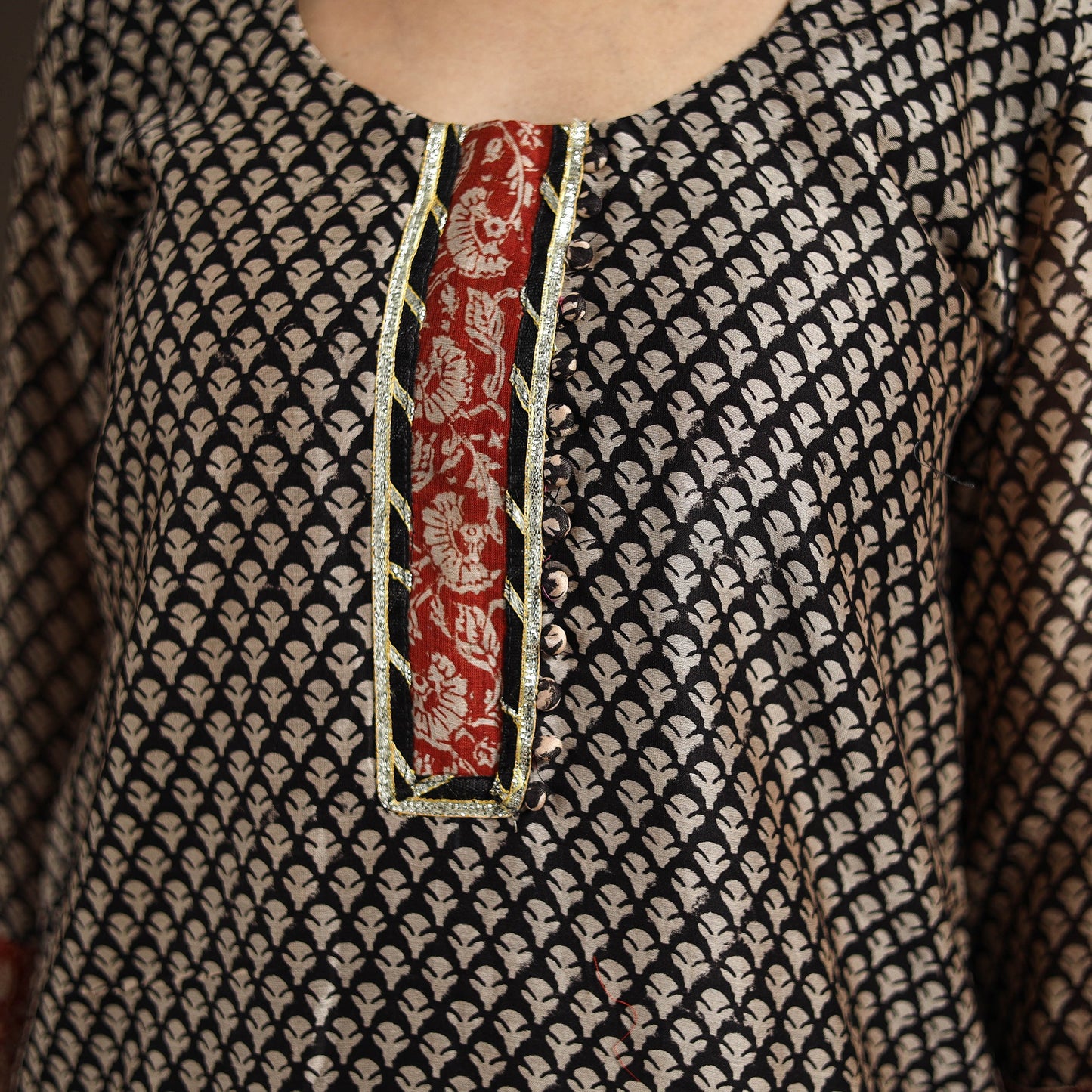 Black - gota work chanderi silk bagru kurta set (set of 3)