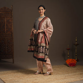 Black - gota work chanderi silk bagru kurta set (set of 3)