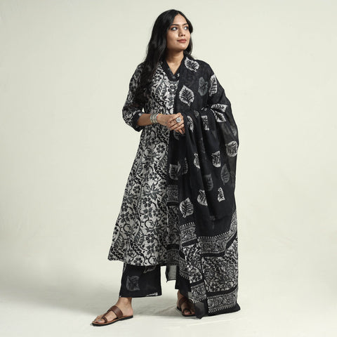 Batik Kurta with Palazzo & Dupatta Set
