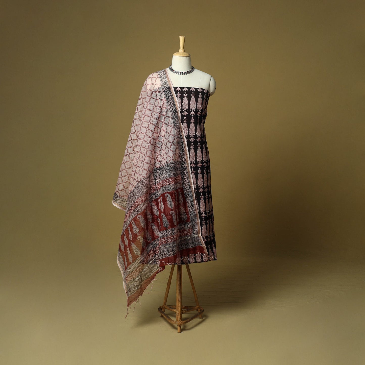 Hand block bagh print cotton 3pc unstitched dress material