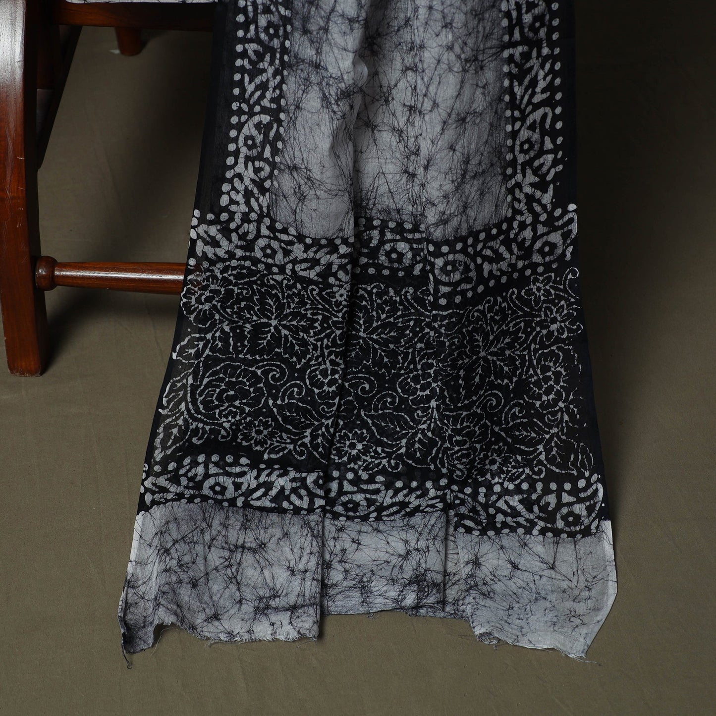 Hand batik cotton 3pc unstitched dress material 38