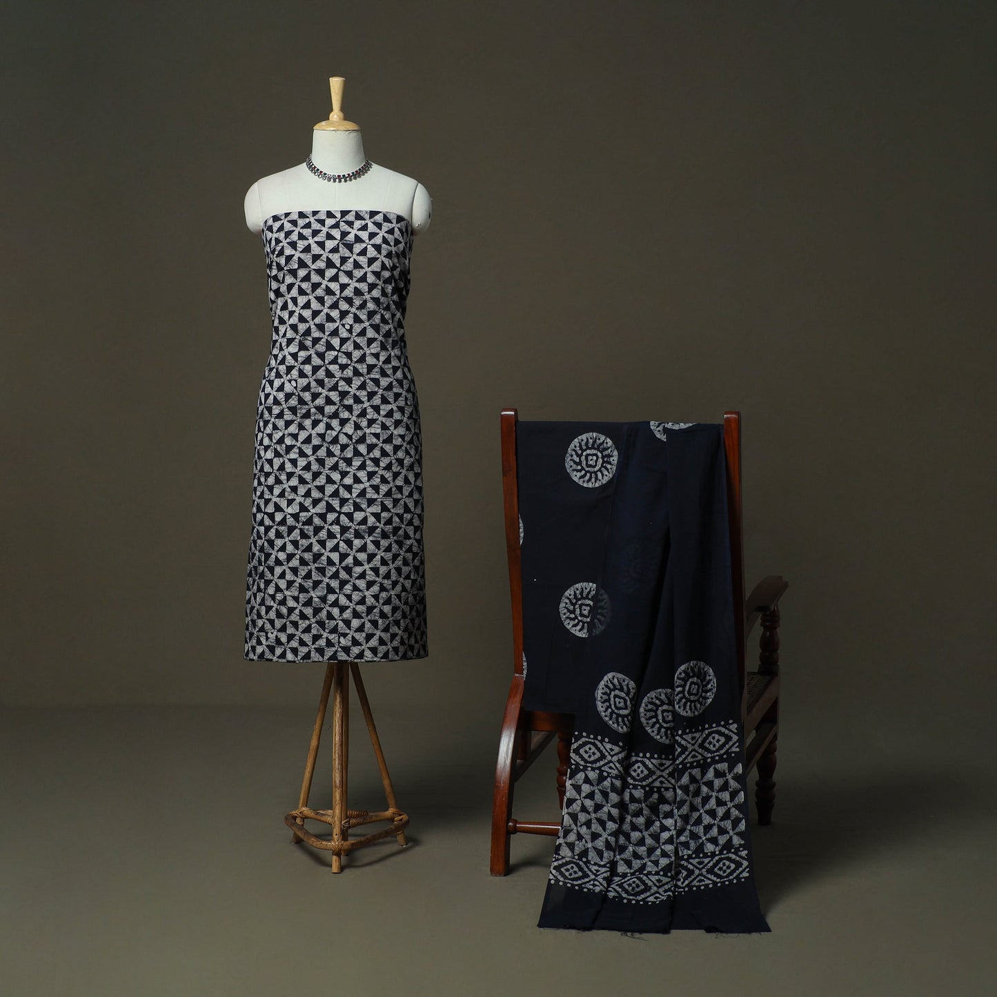 Hand batik cotton 3pc unstitched dress material 46