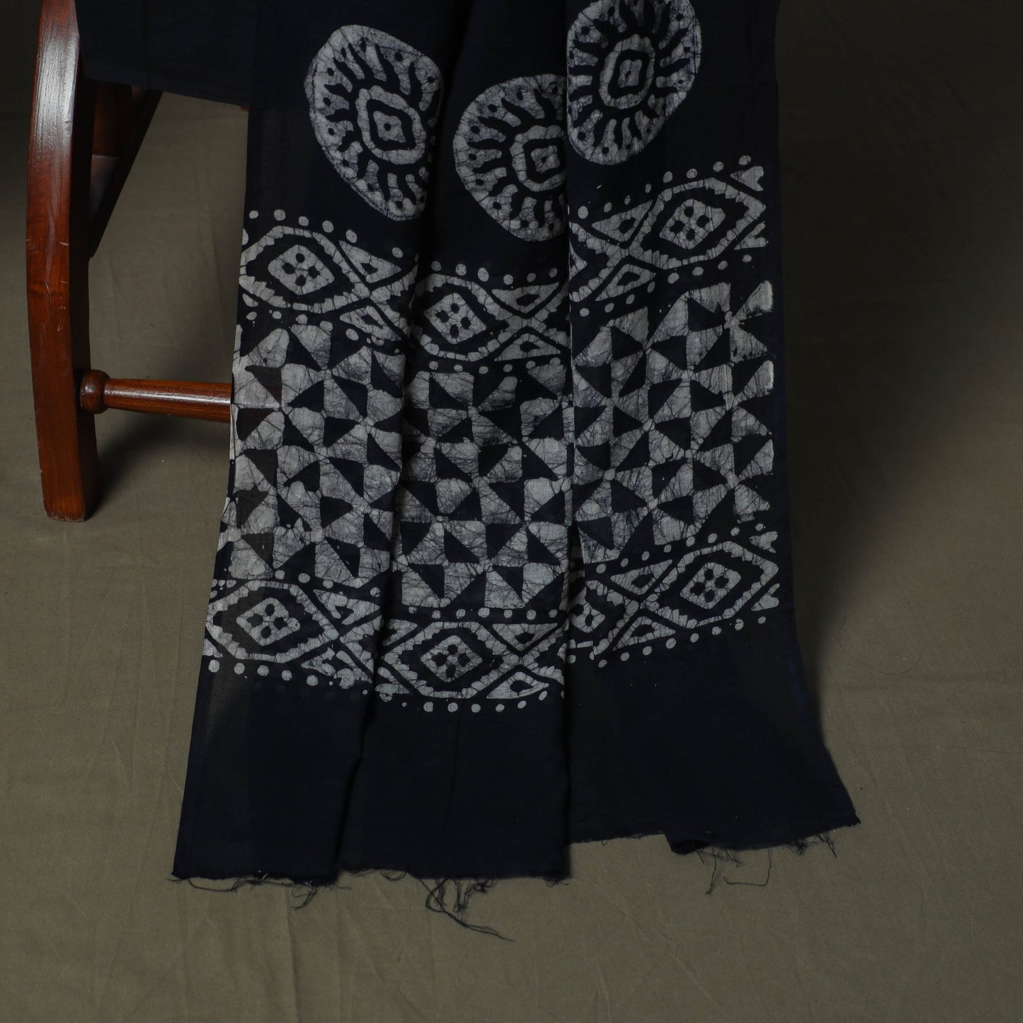 Hand batik cotton 3pc unstitched dress material 46