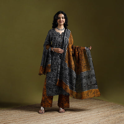 Hand block batik print cotton suit set with dupatta