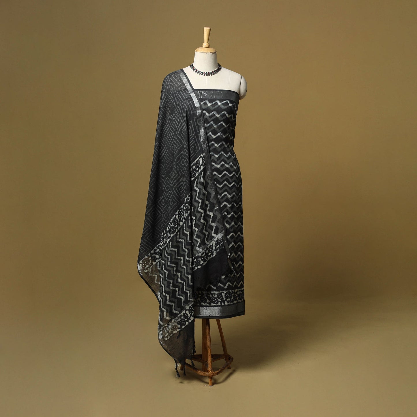 Hand batik linen 3pc unstitched dress material 28