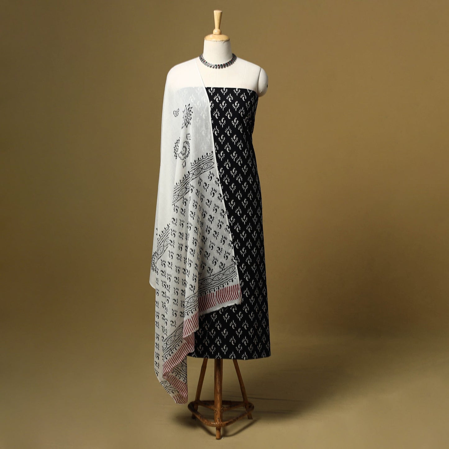 Hand jaipur cotton 3pc unstitched dress material 29