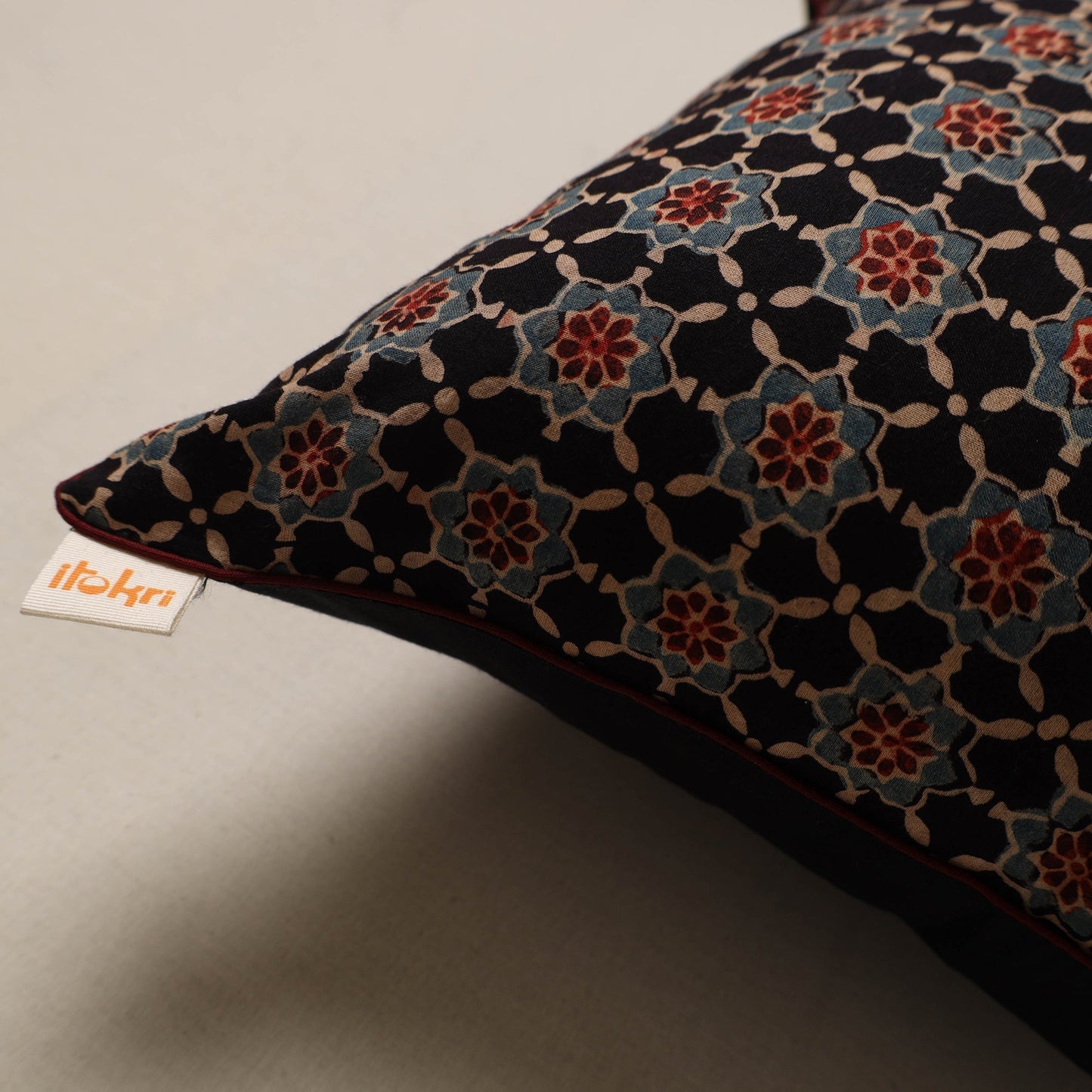 Hand cushion cover 31 - handcrafted