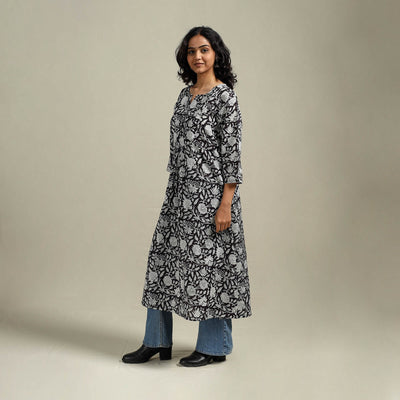 Hand cotton a-line sanganeri kurta for women 02