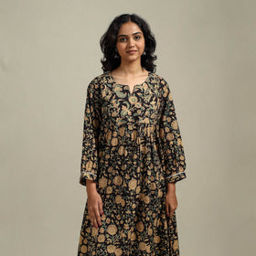 Hand cotton a-line sanganeri kurta for women 09