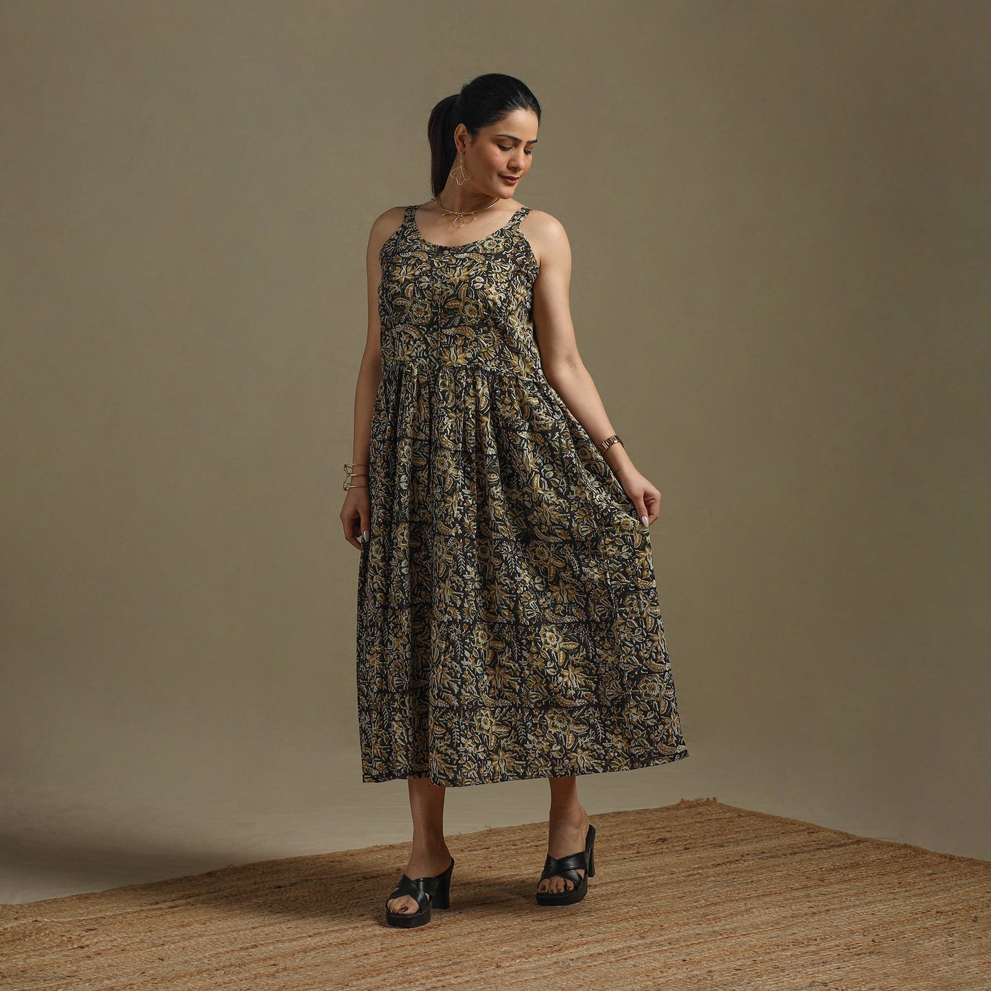 Hand natural dyed cotton button down bagru dress 01