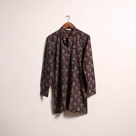 Hand natural dyed cotton short kurta for men 11