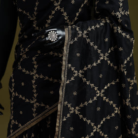 Hand embroidered chanderi silk lucknowi chikan saree 01