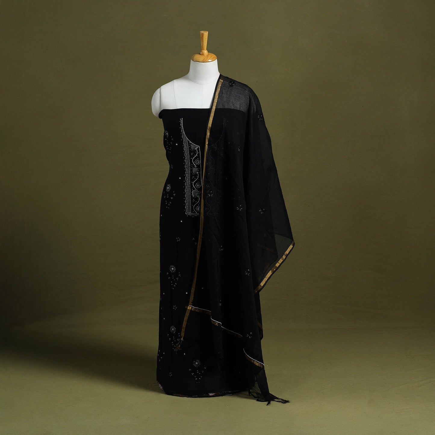 Hand Embroidery 2pc Mul Chanderi Chikankari Dress Material