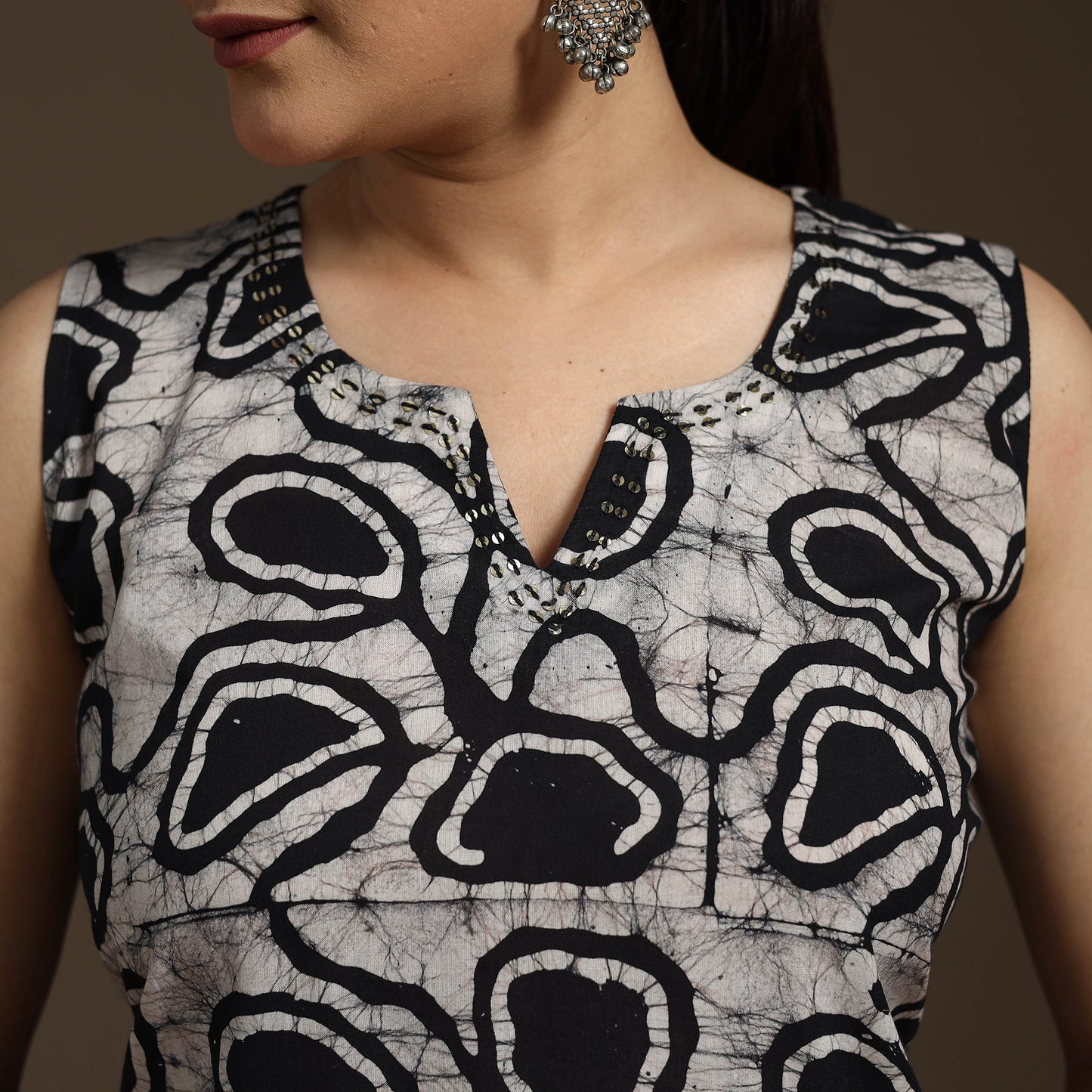 Hand embroidery cotton batik short kurta for women 06