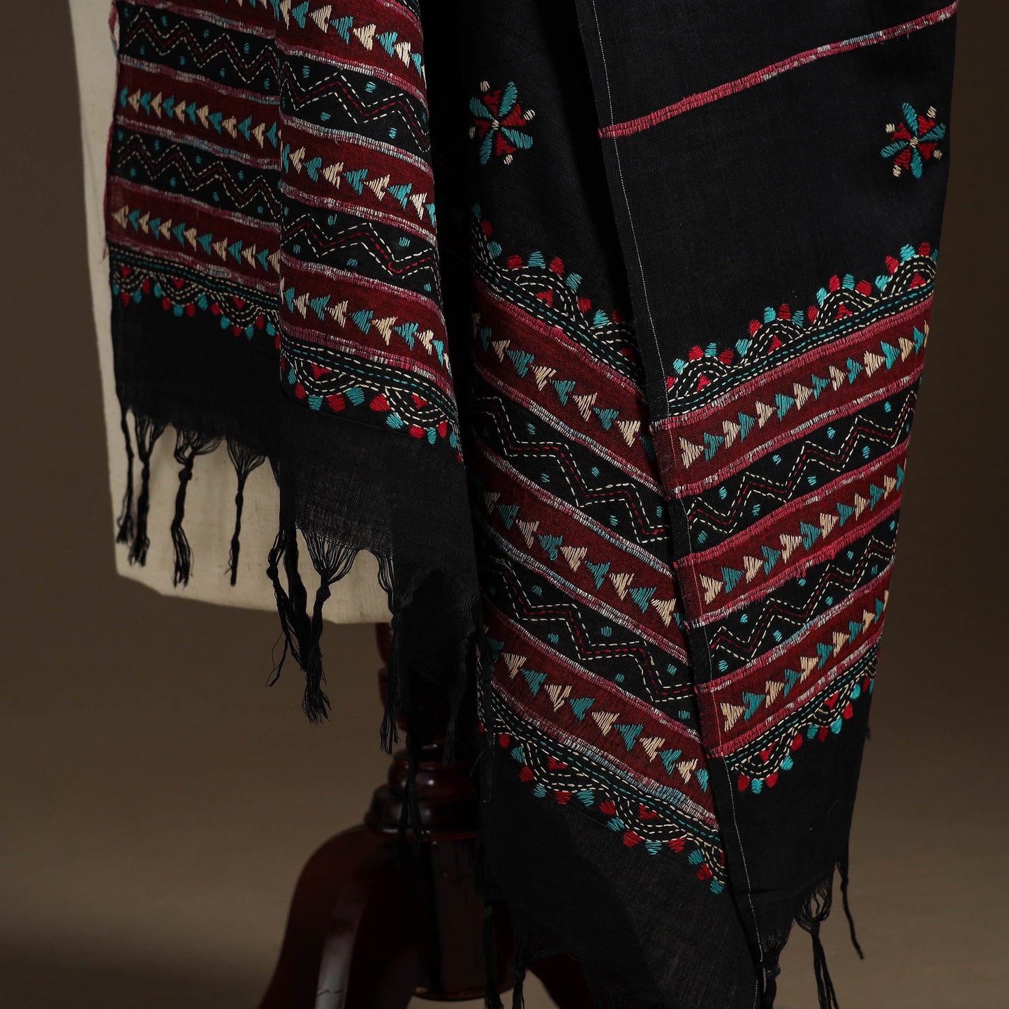 Black Hand Embroidery Khes Handwoven Cotton Kantha Dupatta