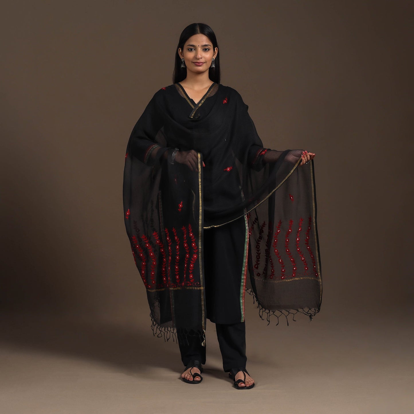 Black - hand embroidery kota silk kashida dupatta 02