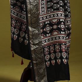 Hand natural dyed dola silk zari border dupatta