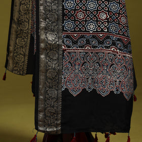 Hand natural dyed dola silk zari border dupatta