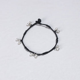 Black Handcrafted Bead & Thread Work Patwa Anklet