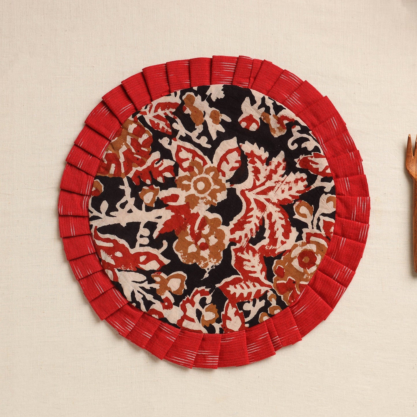 Shop Black Handcrafted Cotton Pot Holder 