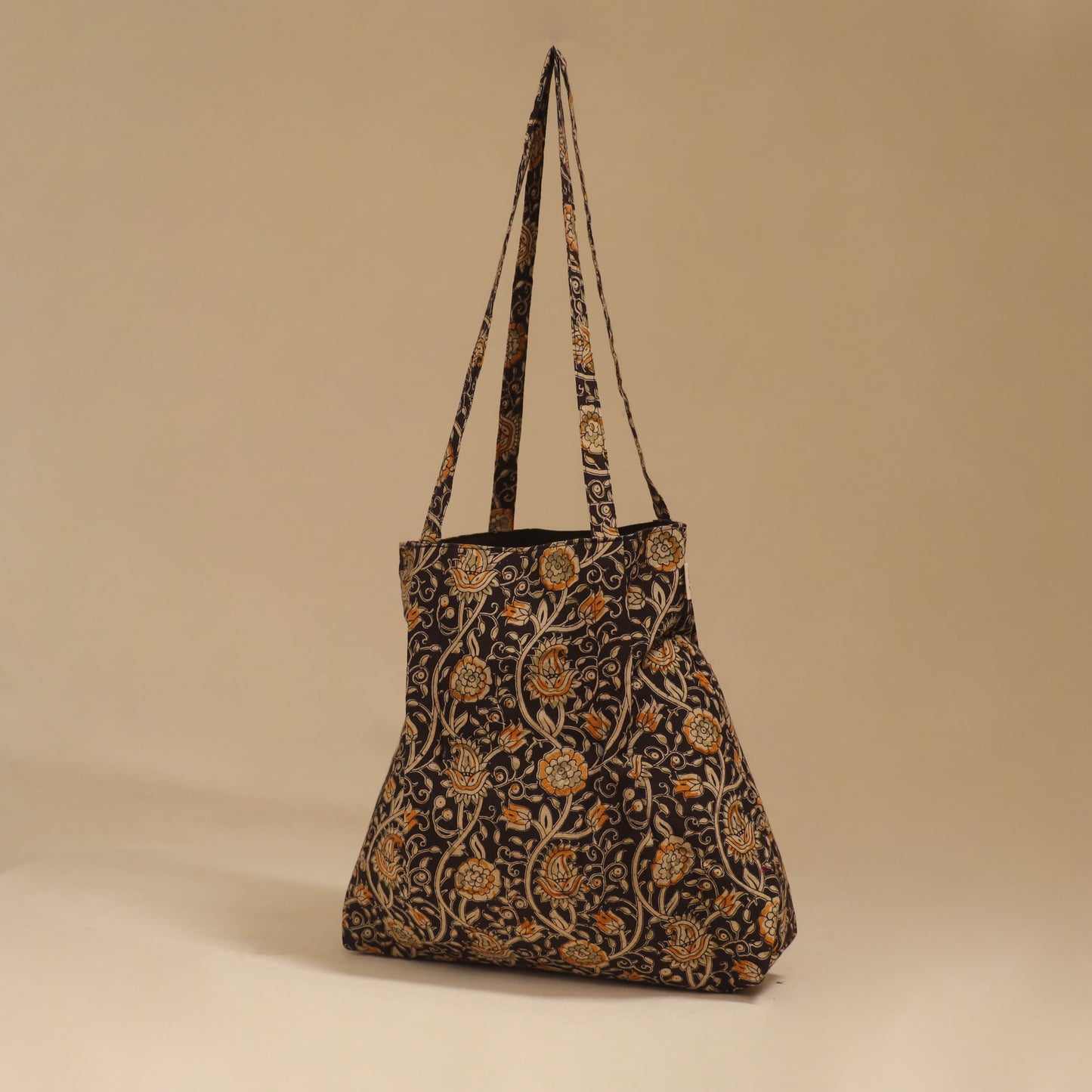 Handcrafted fabric jhola bag 09