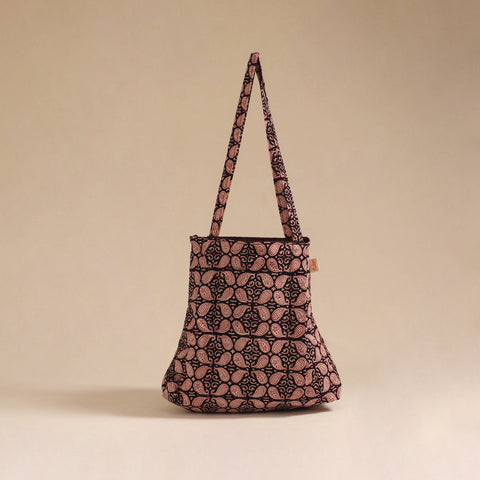 Handcrafted fabric jhola bag 104