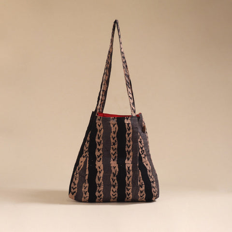 Handcrafted fabric jhola bag 30