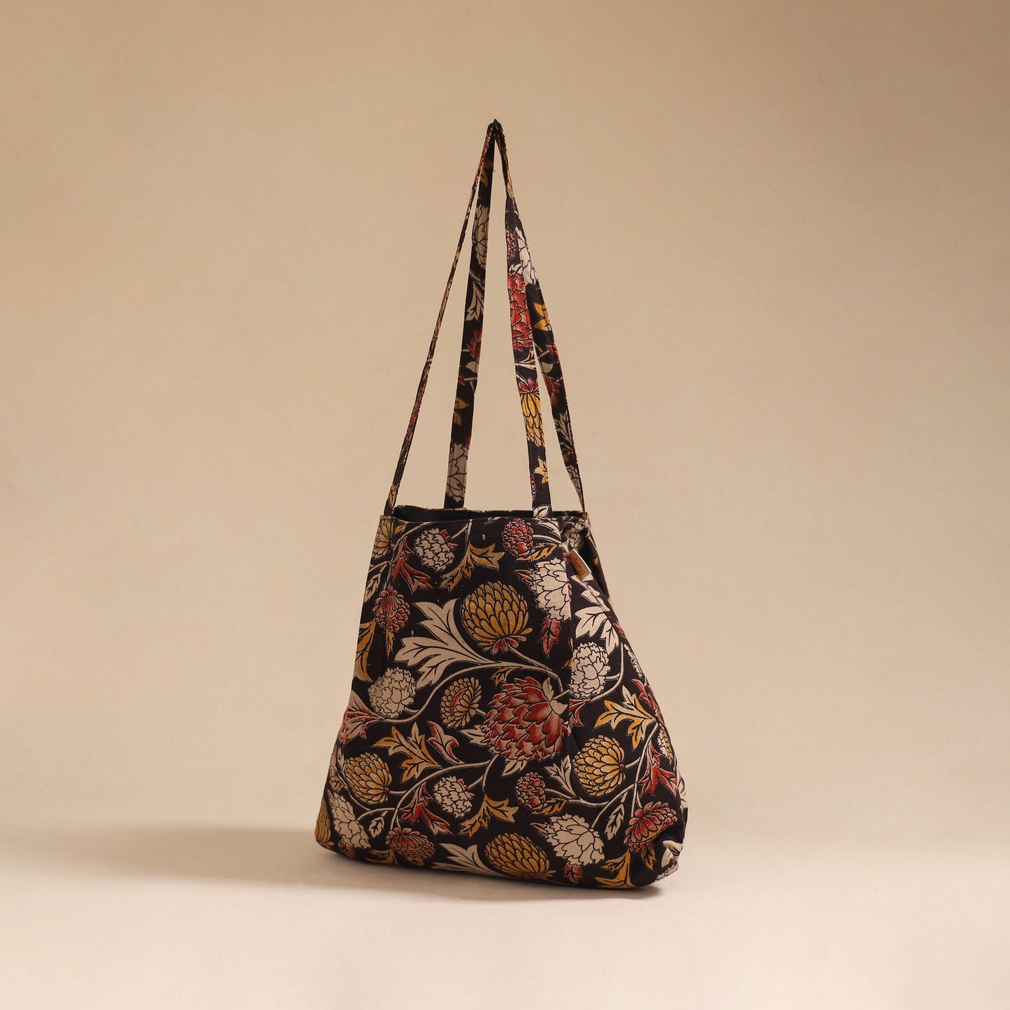 Handcrafted fabric jhola bag 80