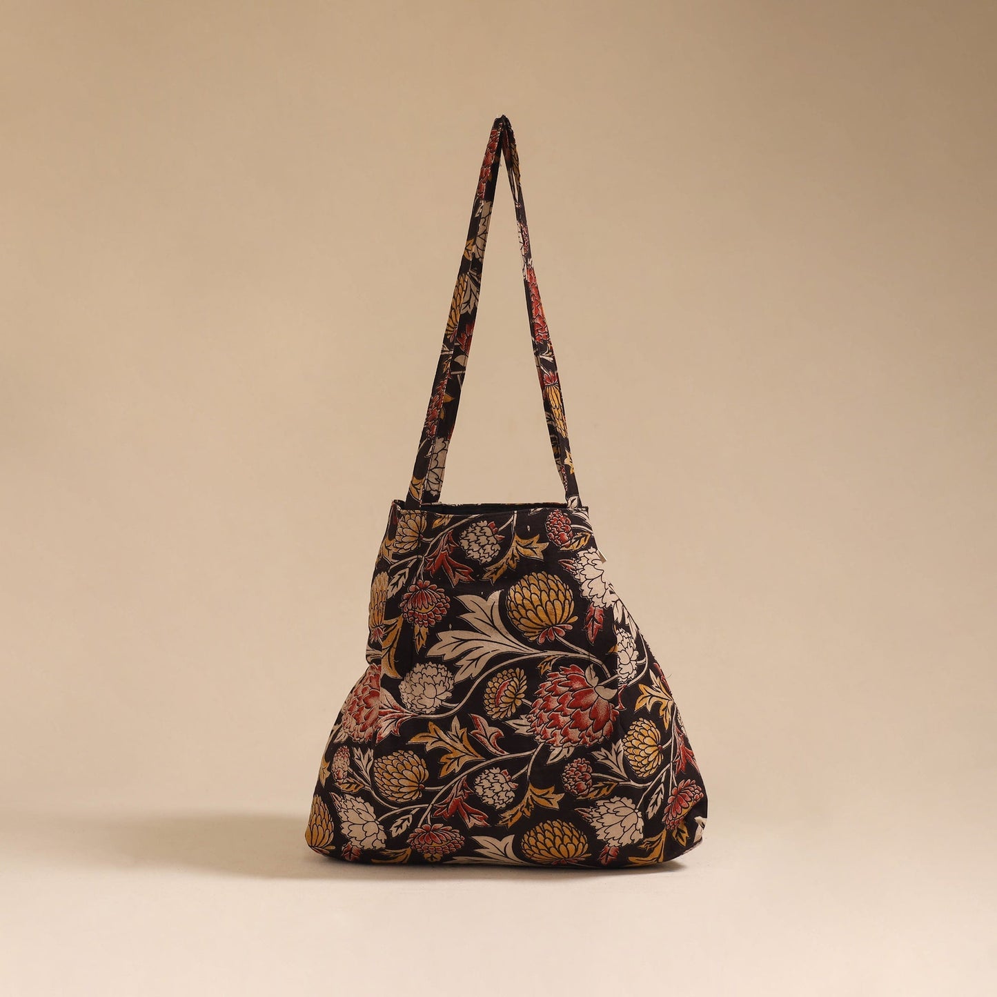 Handcrafted fabric jhola bag 80