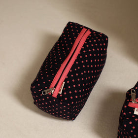 Handcrafted fabric toiletry bags (set of 3) 21