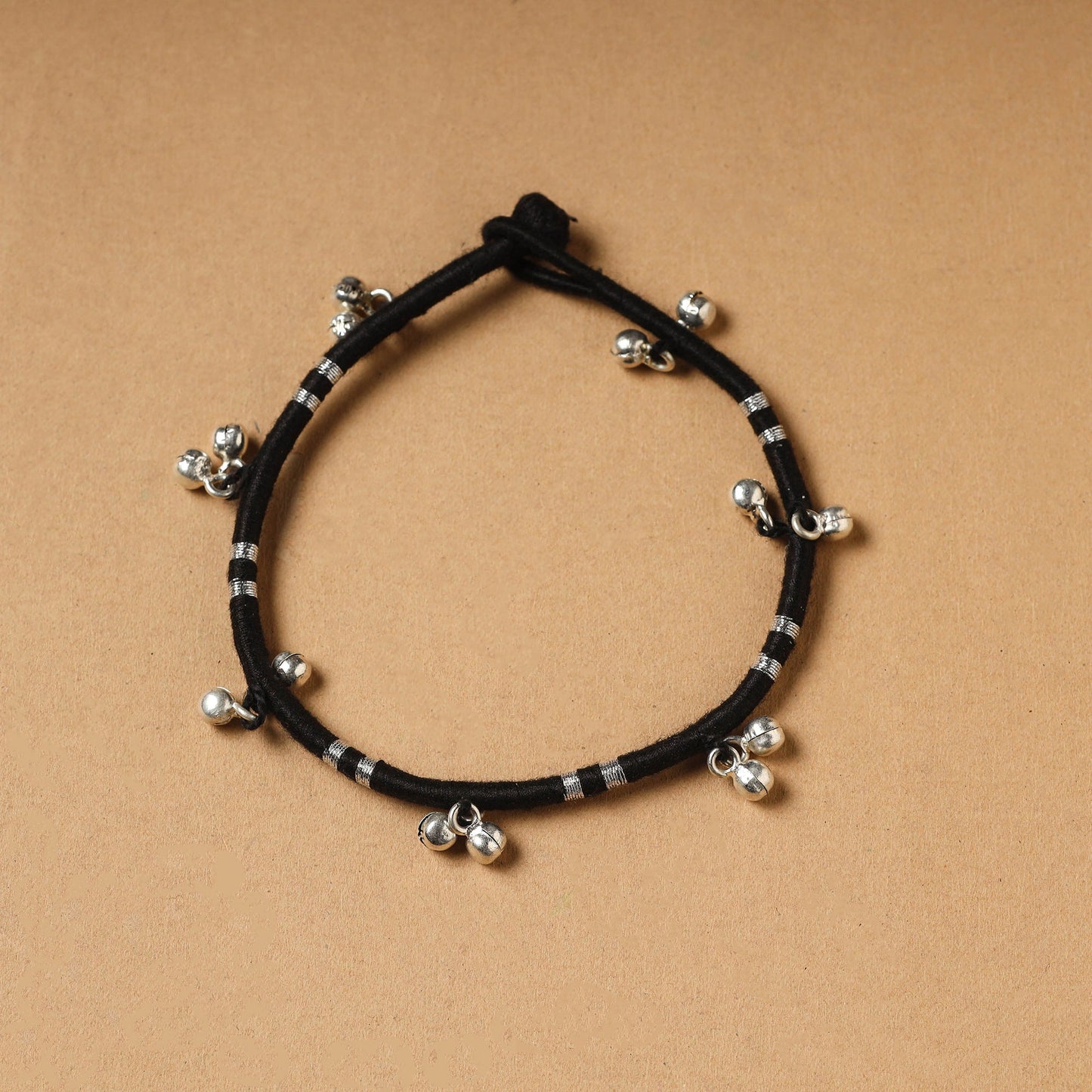 Buy Handcrafted Ghungroo & Thread Work Patwa Anklet