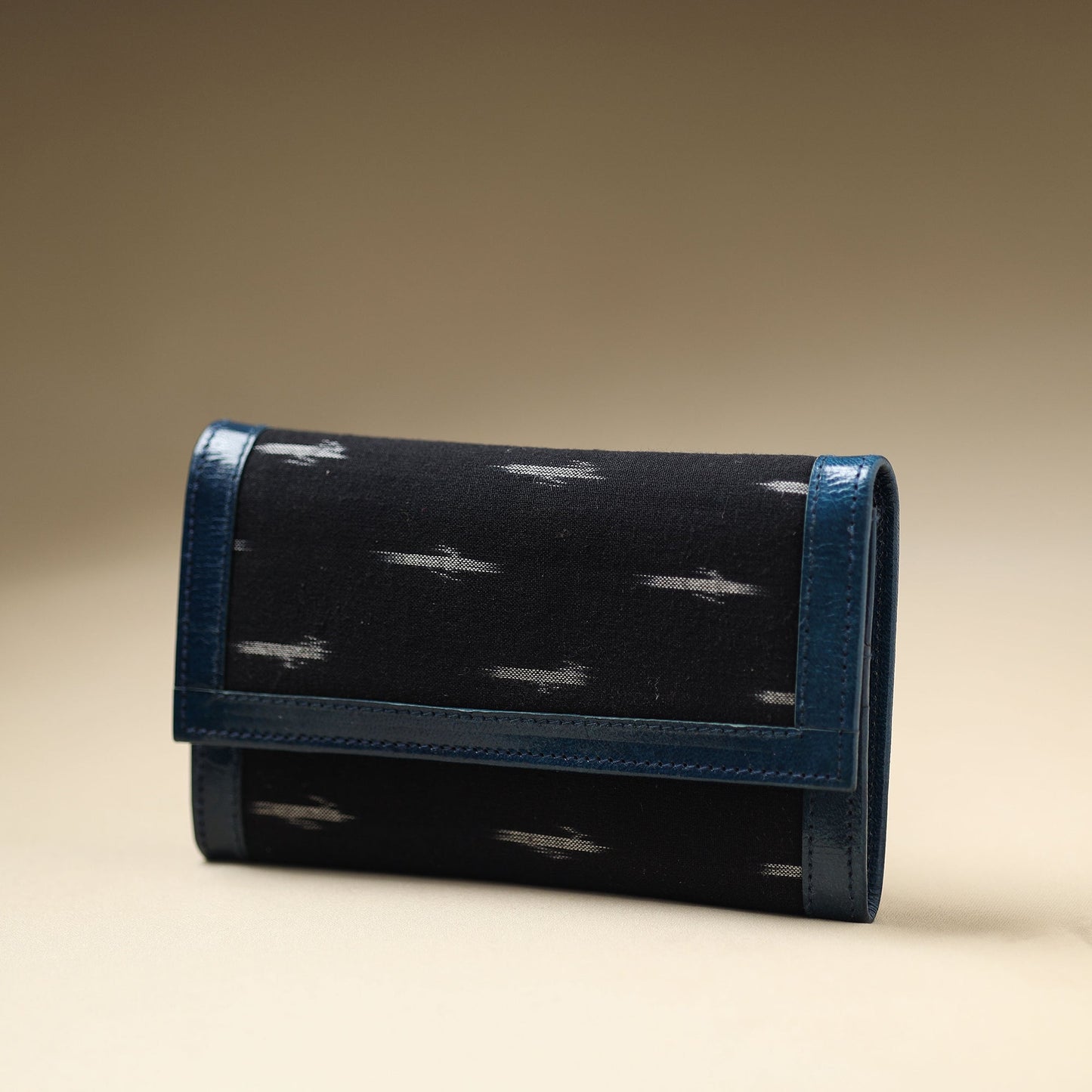 Buy Handcrafted Ikat Weave Leather Wallet Online at iTokri.com