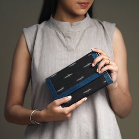 Buy Handcrafted Ikat Weave Leather Wallet Online at iTokri.com