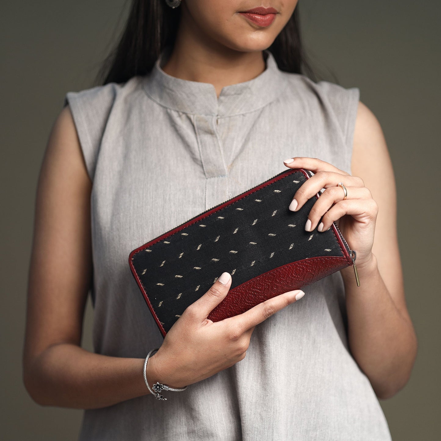 Black Handcrafted Jacquard Weave Leather Wallet