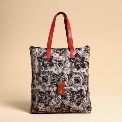 Black Handcrafted Kalamkari Block Printed Hand Bag with Leather Handle