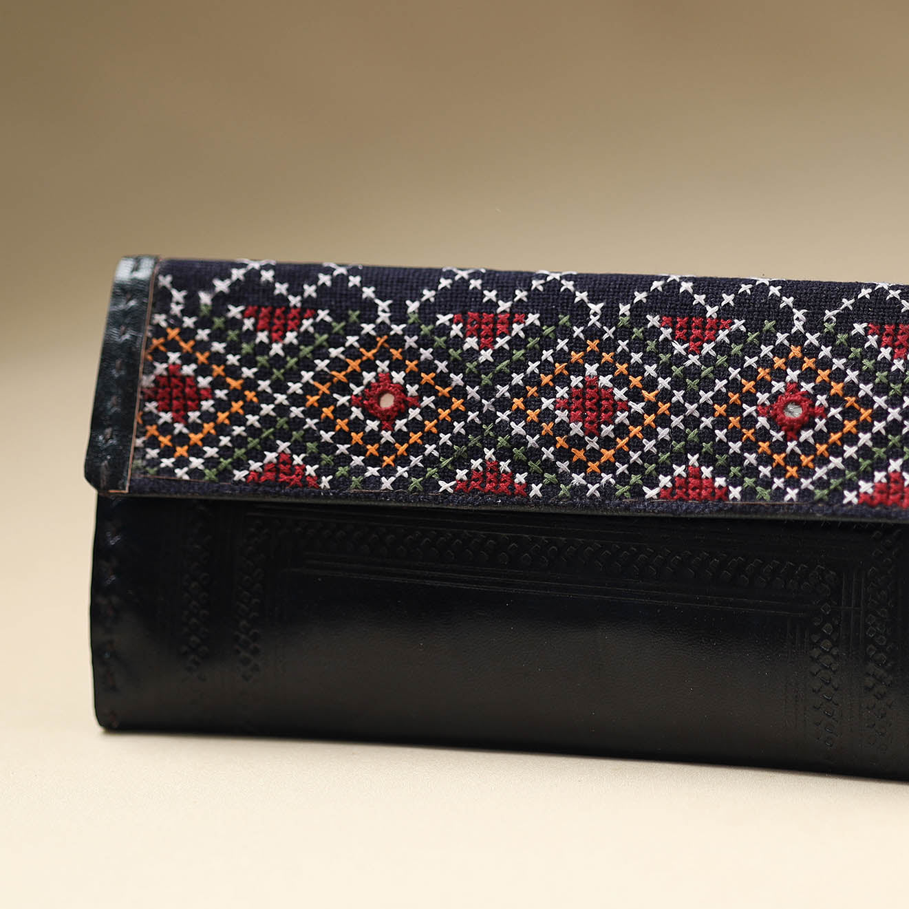 Black Handcrafted Kutch Jat Embroidery Leather Wallet