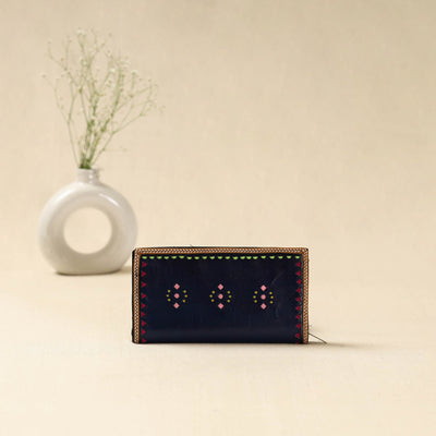 Black - handcrafted kutch leather clutch / wallet 43