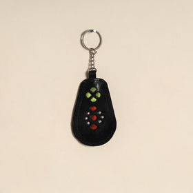 Handcrafted kutch leather keychain 03