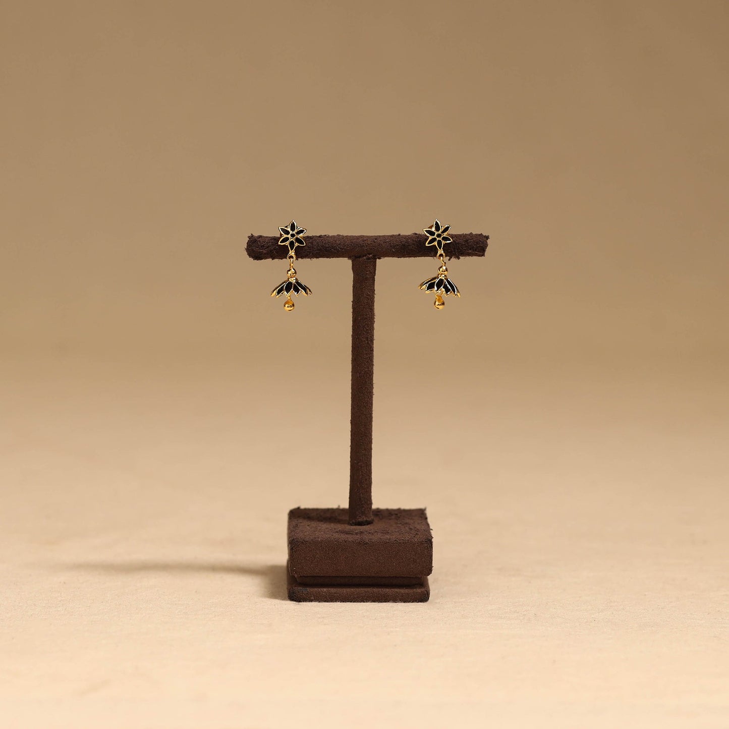 Handcrafted paka meenakari earrings 128