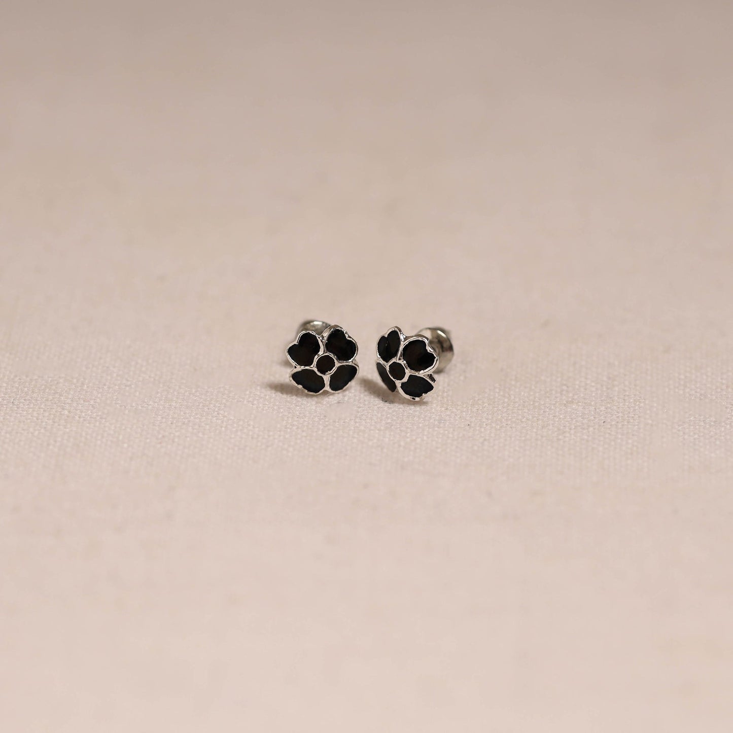 Handcrafted paka meenakari stud earrings 28