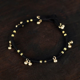 Black - handcrafted patwa thread & ghungroo work anklet 19