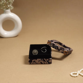 Handcrafted printed fabric ring/earring box 45