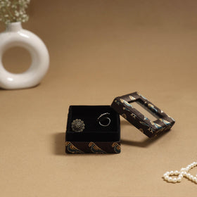 Handcrafted printed fabric ring/earring box 57