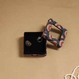 Handcrafted printed fabric ring/earring box 60