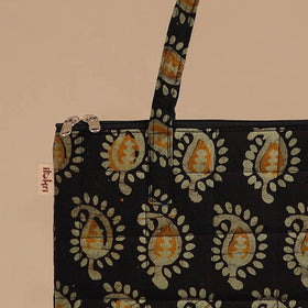 Black - handcrafted quilted cotton handbag 11