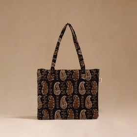 Handcrafted quilted handbag 09