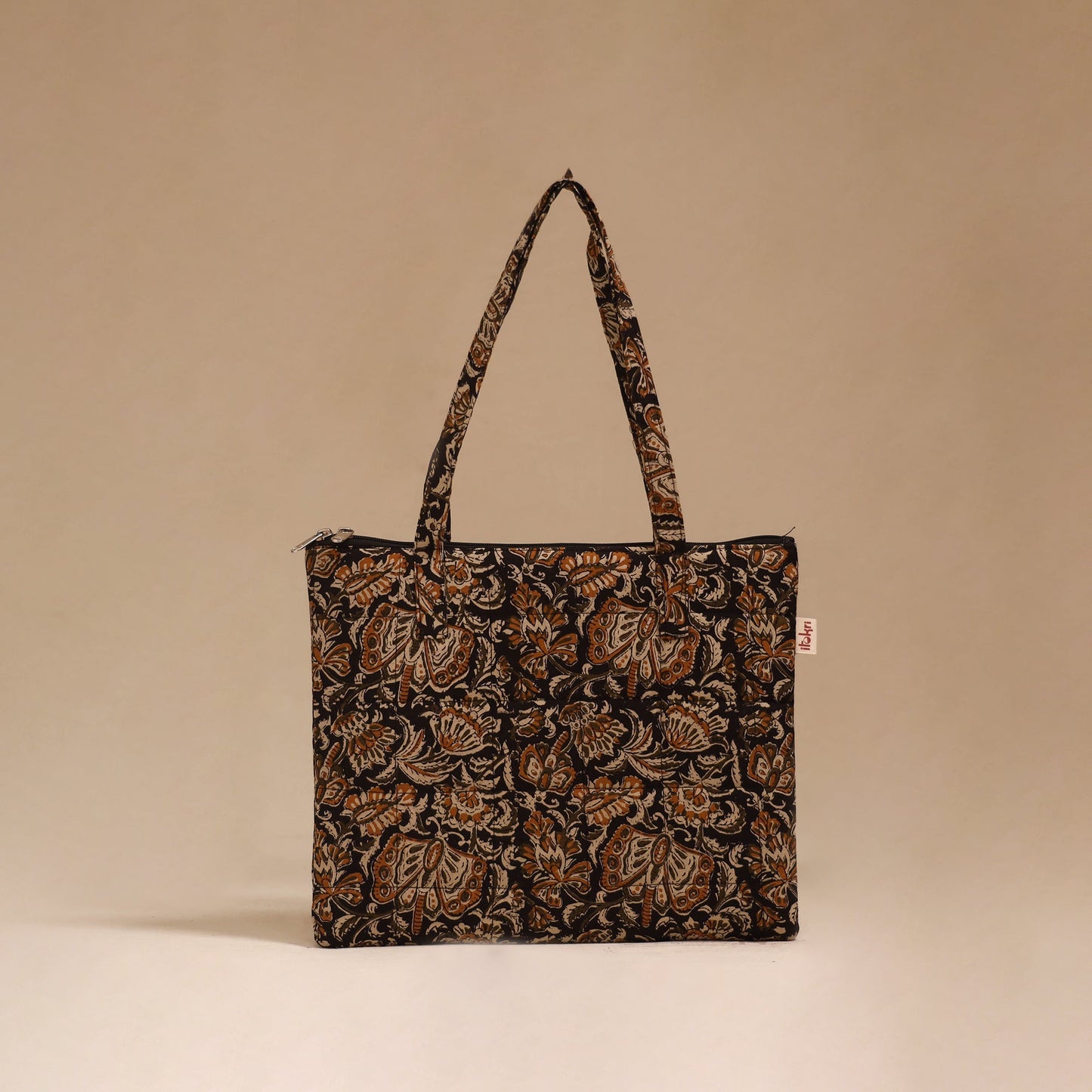 Handcrafted quilted handbag 10